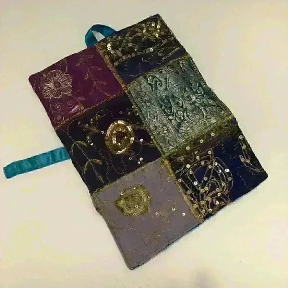 VTG INDIAN EMBROIDERY EMBELISHMENT JEWERLY TRAVEL CASE - Picture 4 of 7